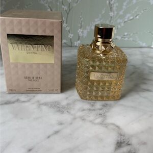 Valentino Donna Born in Roma Gold Fragrance